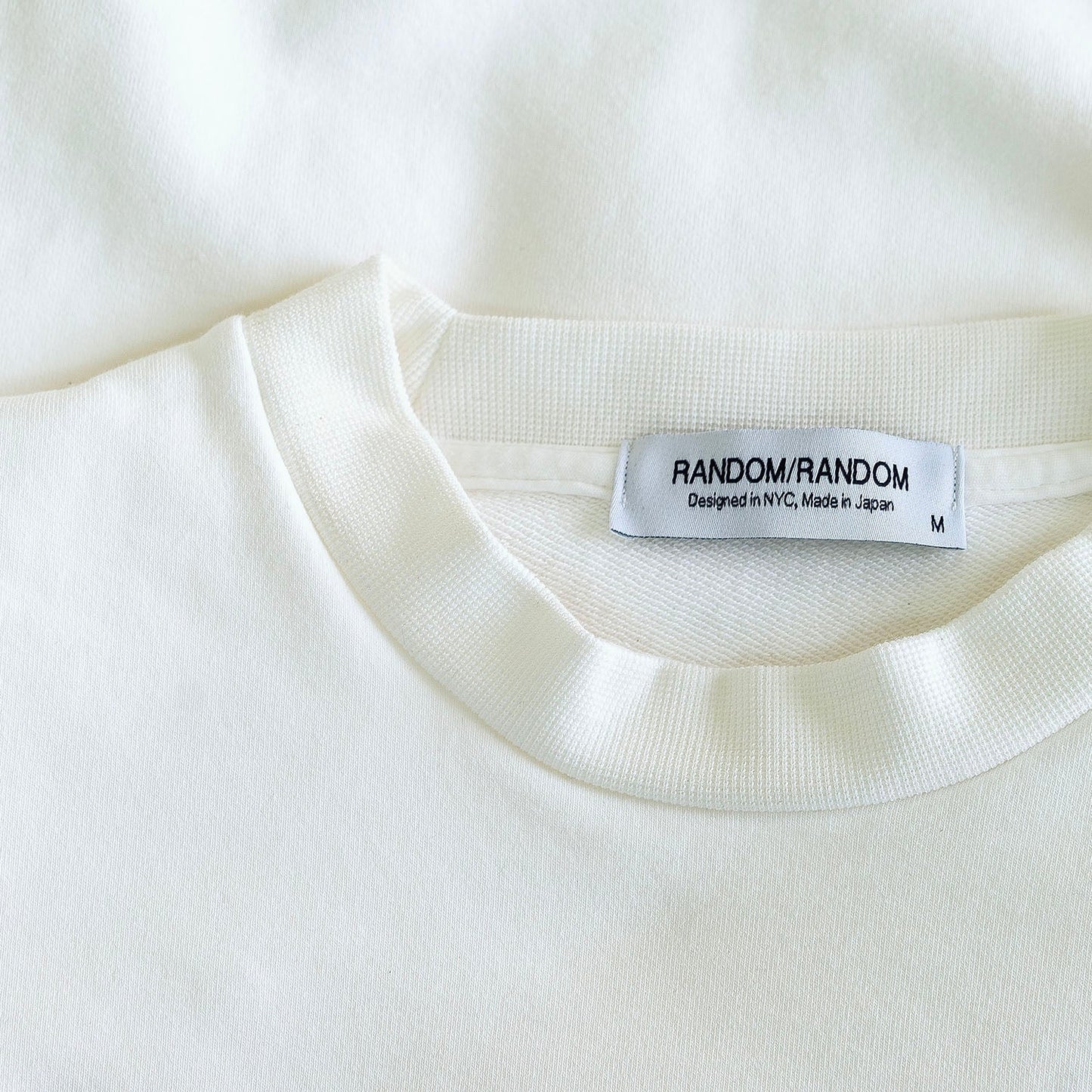 UNTITLED #11 - Sweatshirt - RANDOM/RANDOM